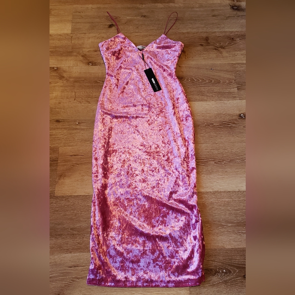 FASHION NOVA PINK VELVET MIDI BODYCON DRESS SZ M NWT